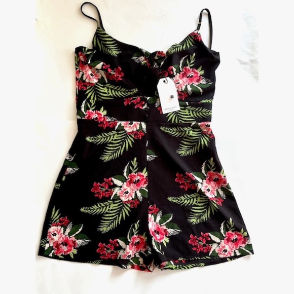 Brave Soul Black Floral Romper Size 14 NWT - Picture 1 of 4